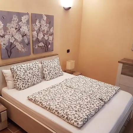 Madera فيلة Adeje